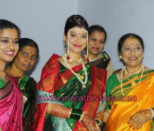 Tejswini Pandit marathi actress weding Photos
