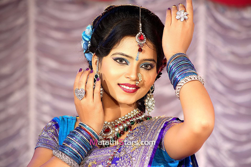 Suvarna Kale Marathi actress Photos Biography. https://marathistars.com/mov...