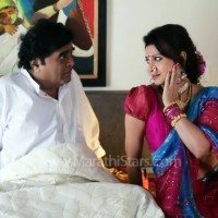 Ashok Saraf & Varsha Usgaonkar - HuTuTu Marathi Movie