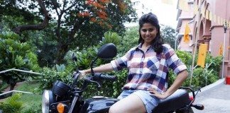 Sai Tamhankar : Marathi Beauty on a Bike Ride