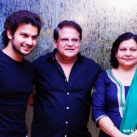 Adhinath Kothare with his father Mahesh Kothare and mother