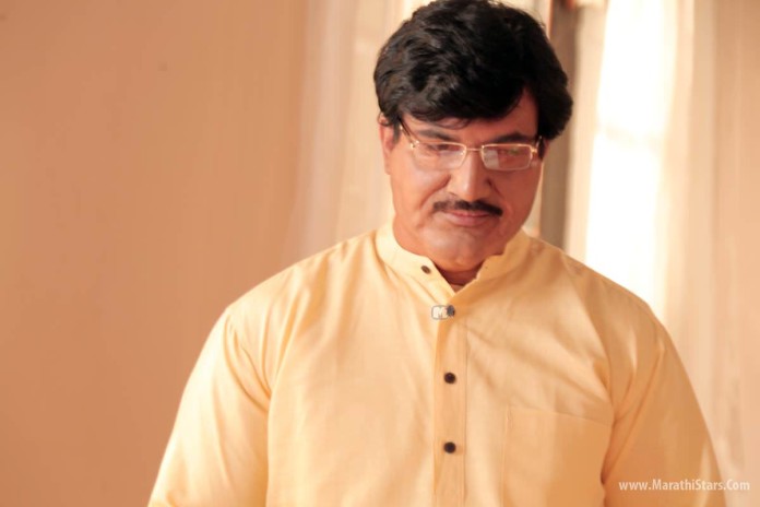 Sharad Kelkar as Gopinath Munde - Sangarshyatra Marathi Movie